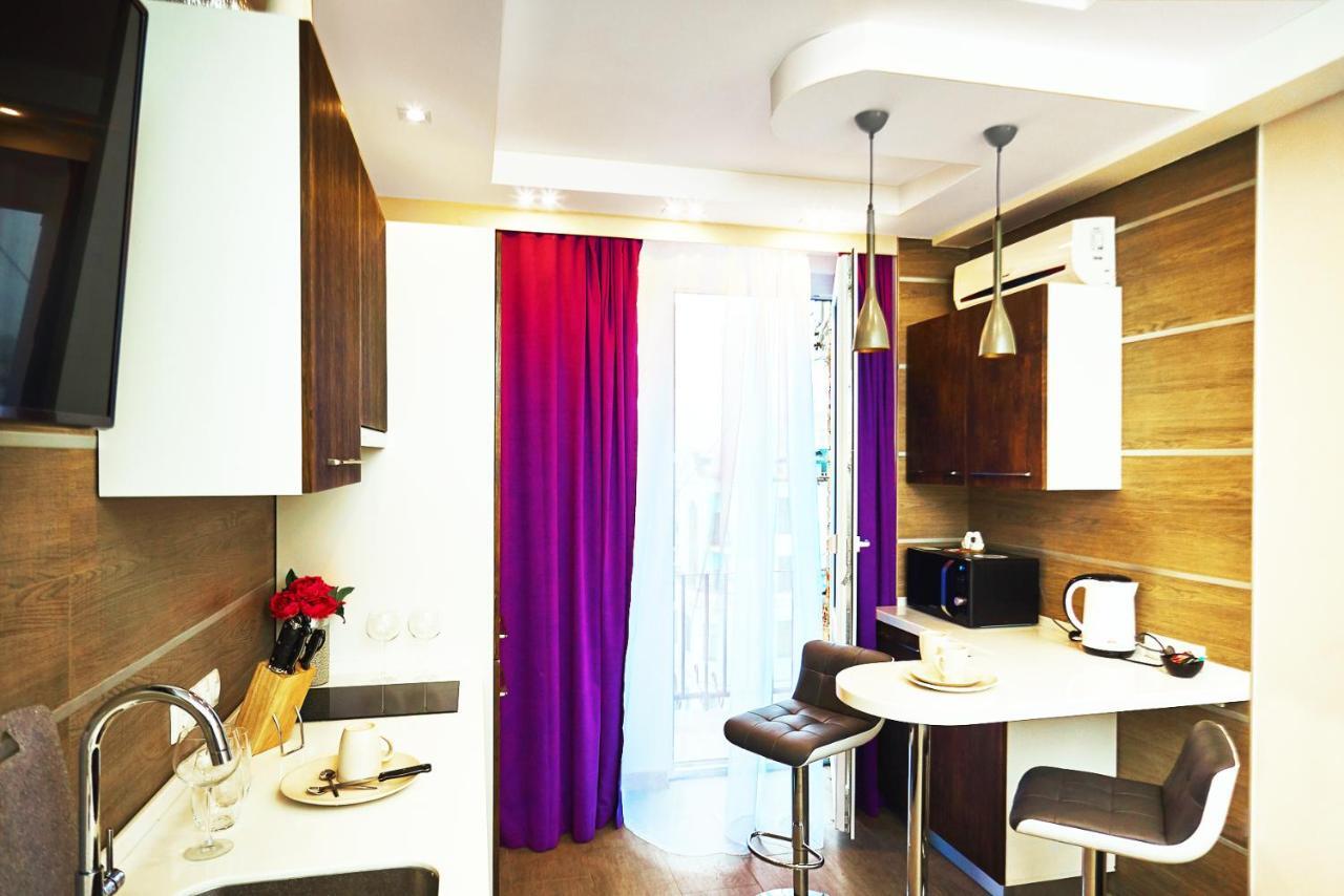 Sauna, Big Jacuzzi , Khreshchatyk apartments Kiev Bagian luar foto