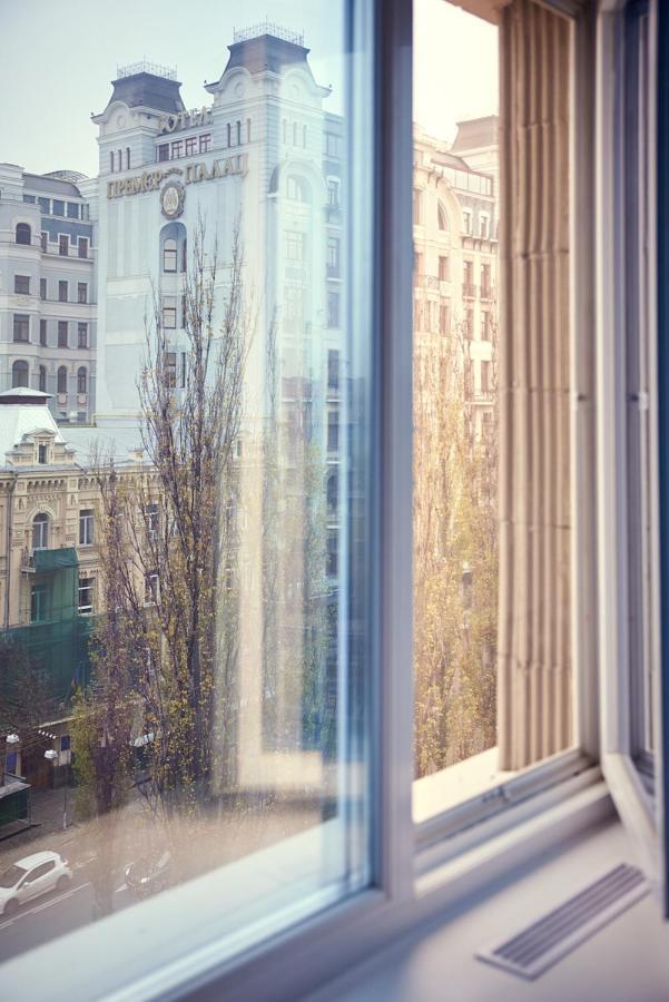 Sauna, Big Jacuzzi , Khreshchatyk apartments Kiev Bagian luar foto