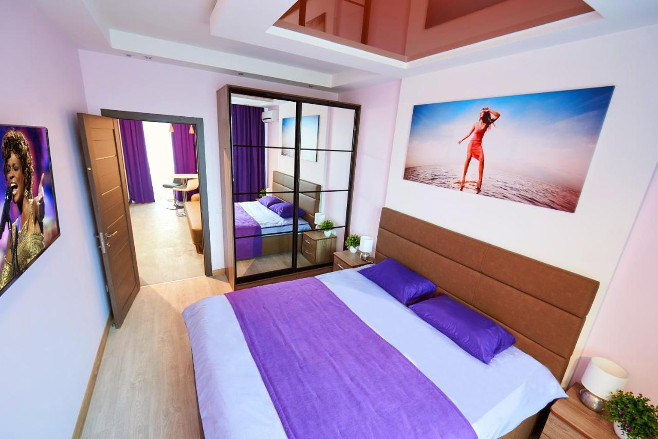 Sauna, Big Jacuzzi , Khreshchatyk apartments Kiev Bagian luar foto
