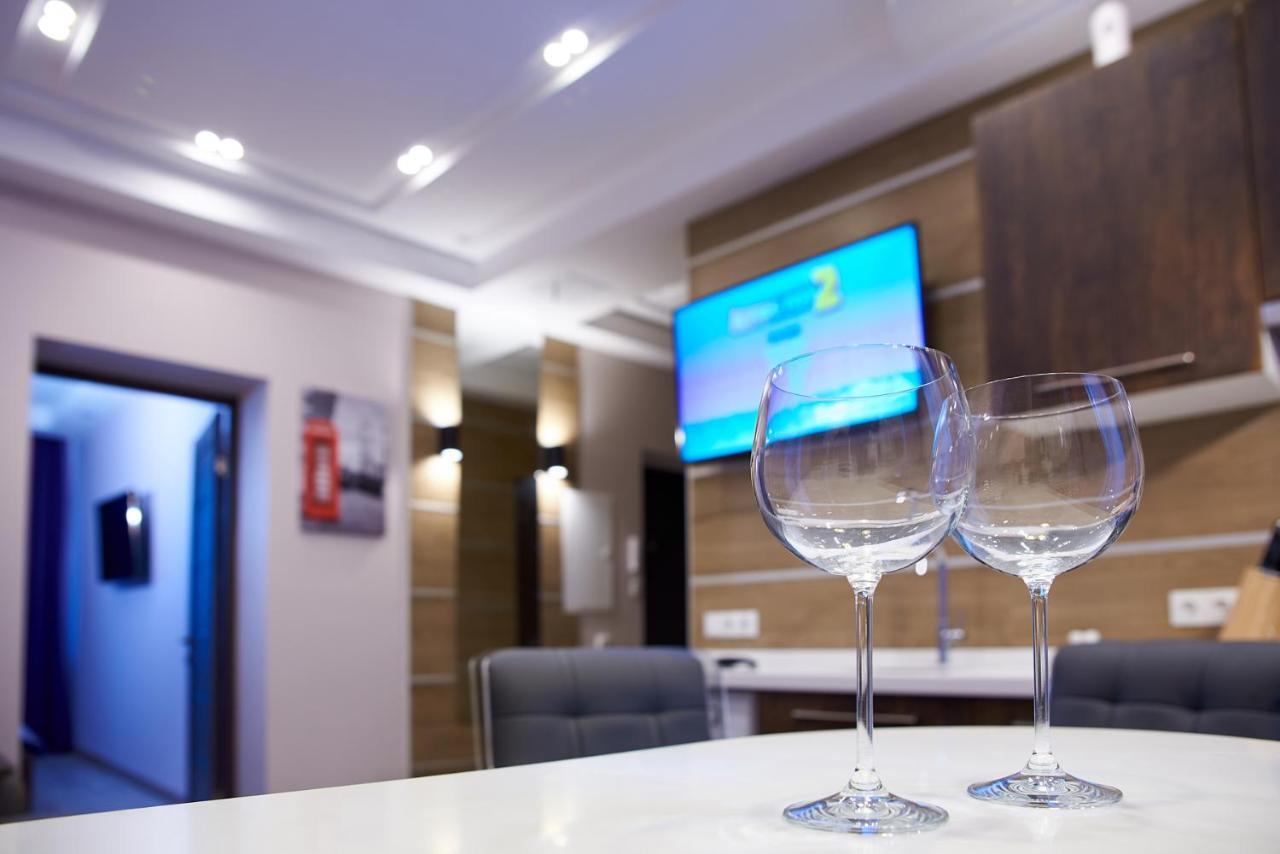 Sauna, Big Jacuzzi , Khreshchatyk apartments Kiev Bagian luar foto