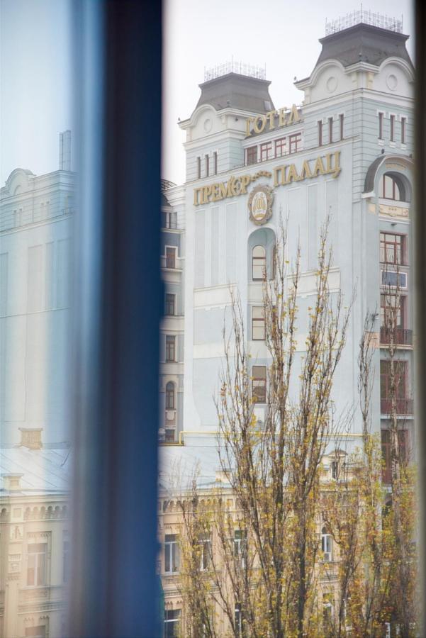 Sauna, Big Jacuzzi , Khreshchatyk apartments Kiev Bagian luar foto